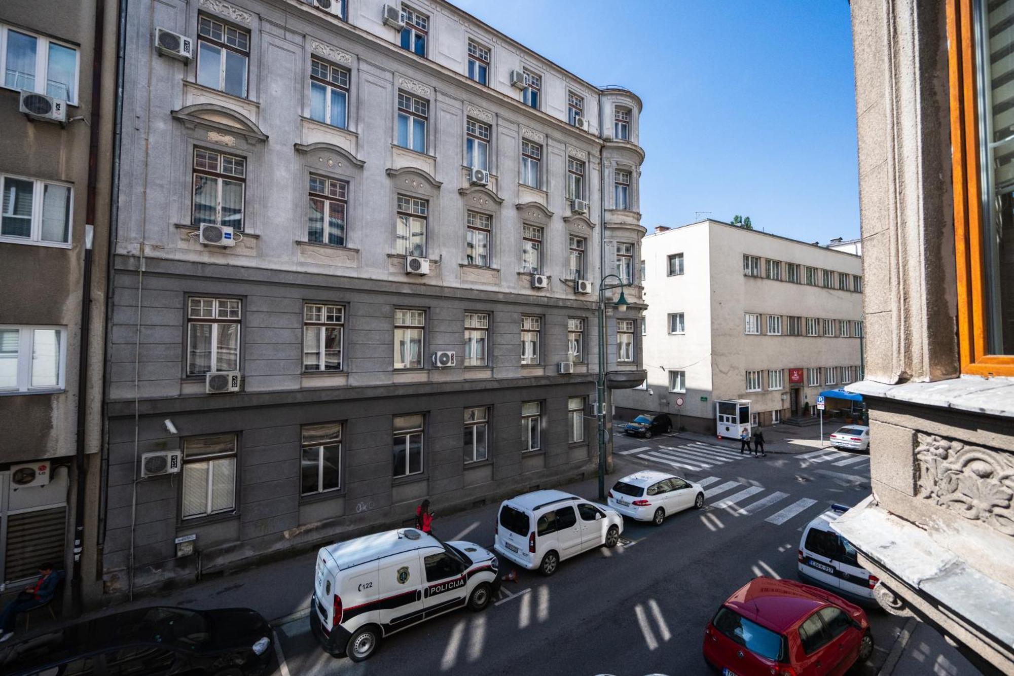 Design 2bdr - Main Street
