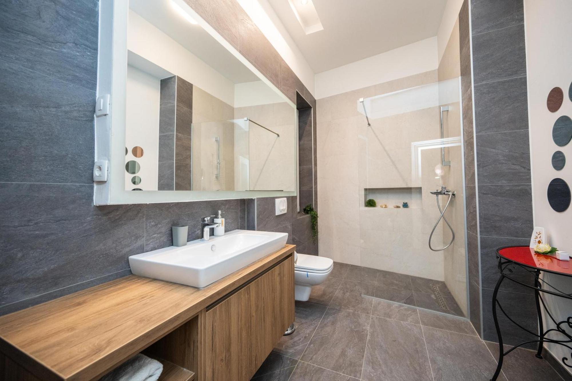 Apartment Design 2bdr - Main Street Sarajevo