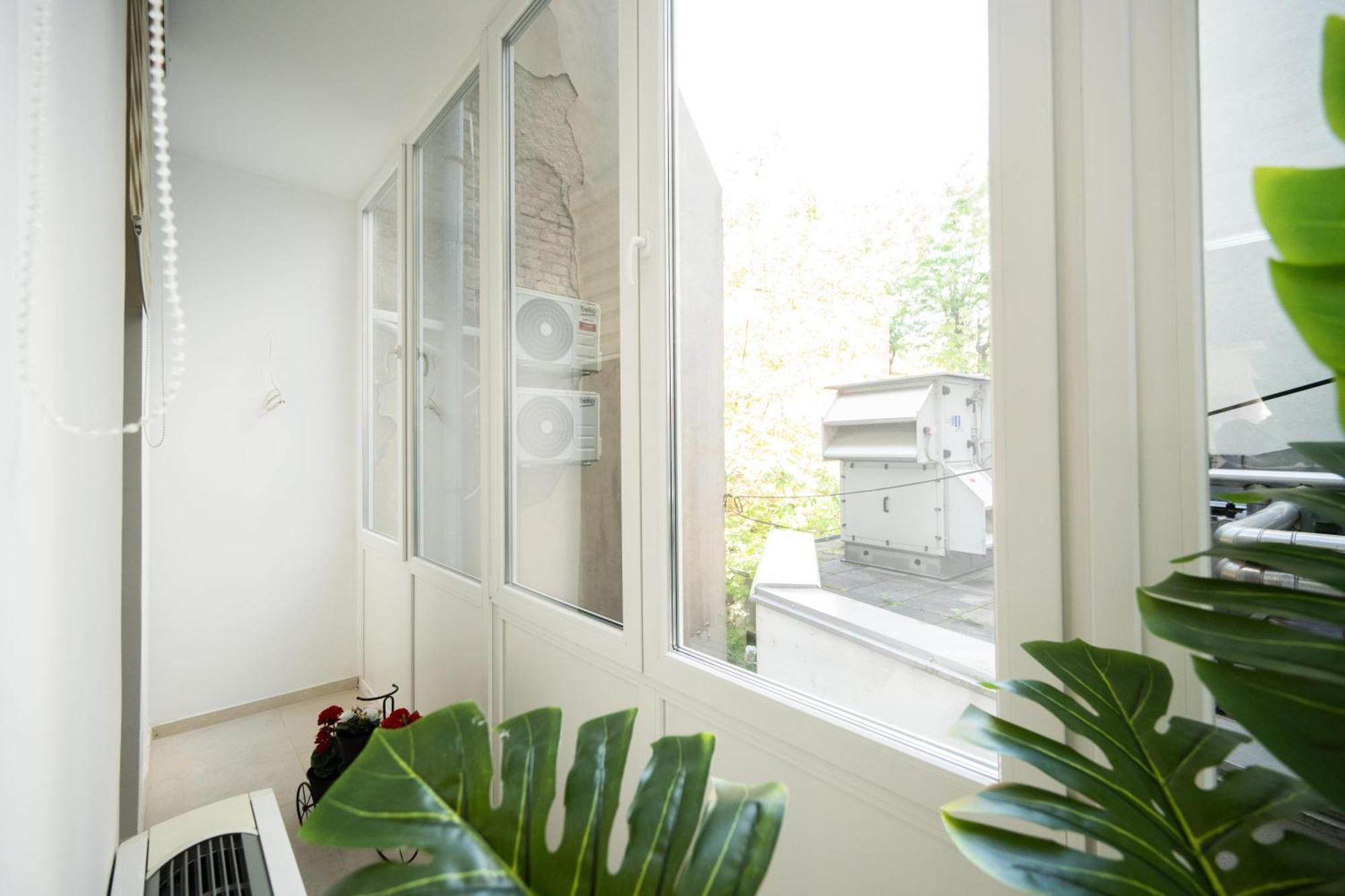 Design 2bdr - Main Street *