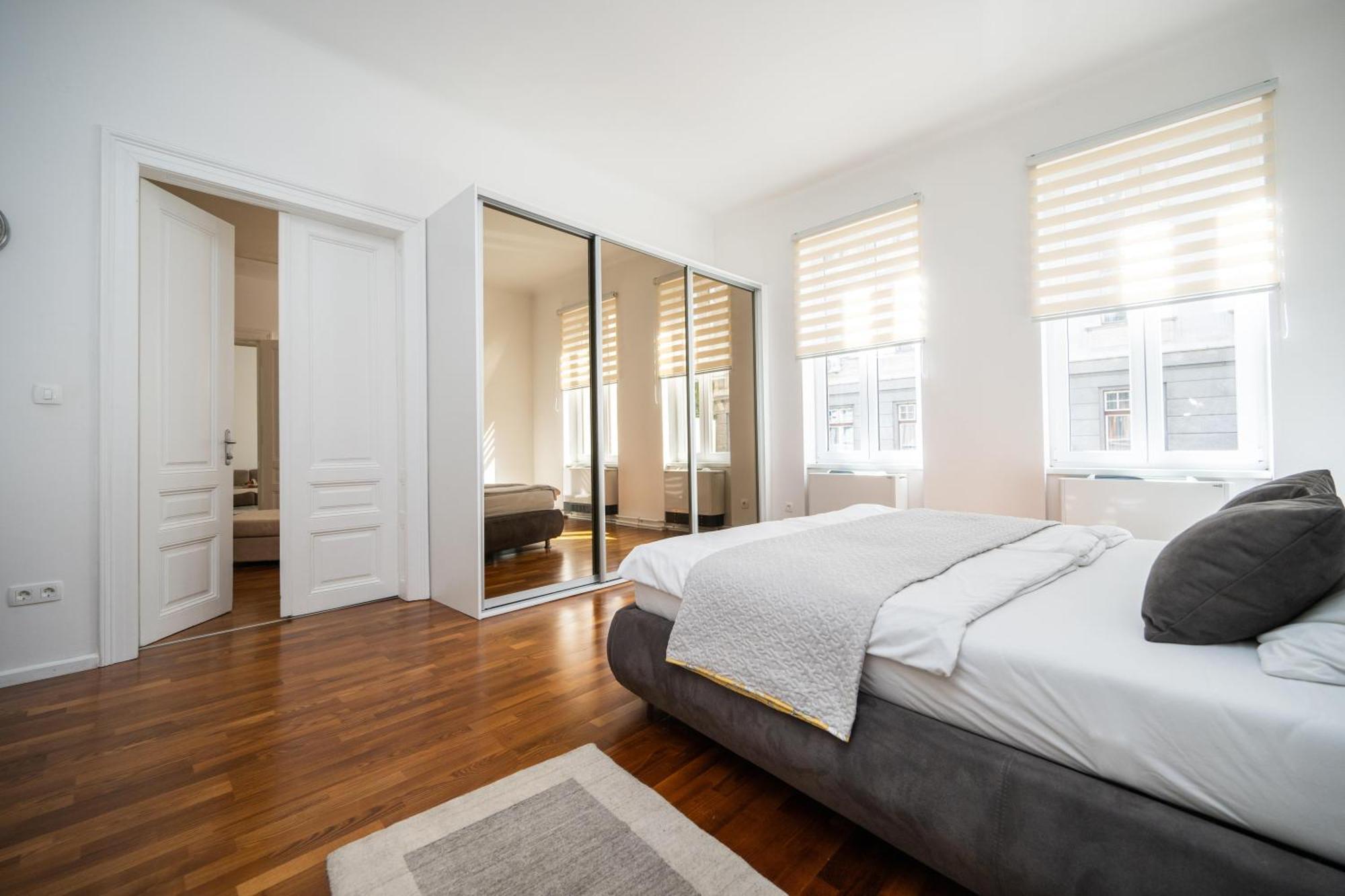 Apartment Design 2bdr - Main Street *